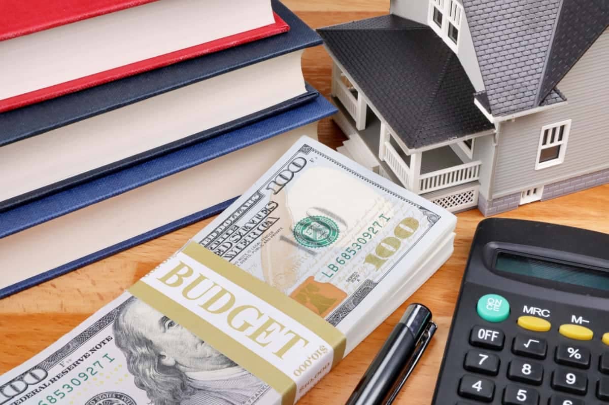 Ultimate Budget Hacks (Save Money Like a Pro Today)