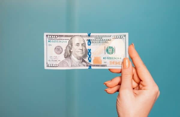 25 Best Side Hustles To Start With $100